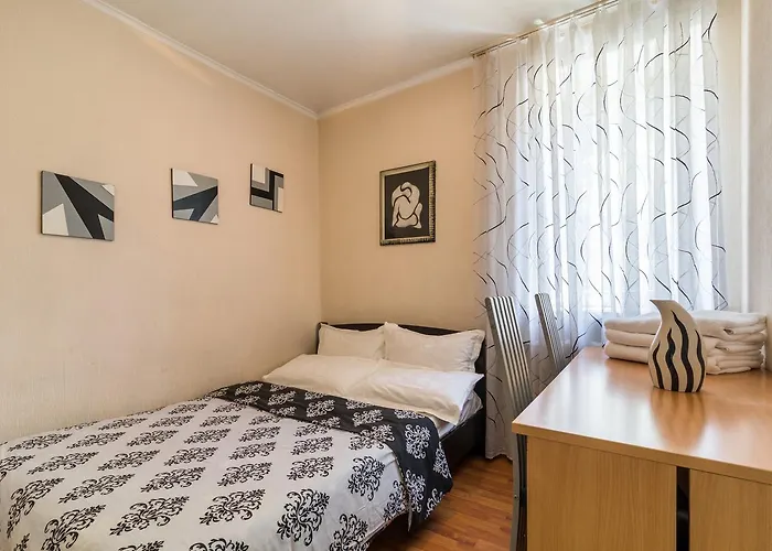 Lux 3-Bedroom Most City Area