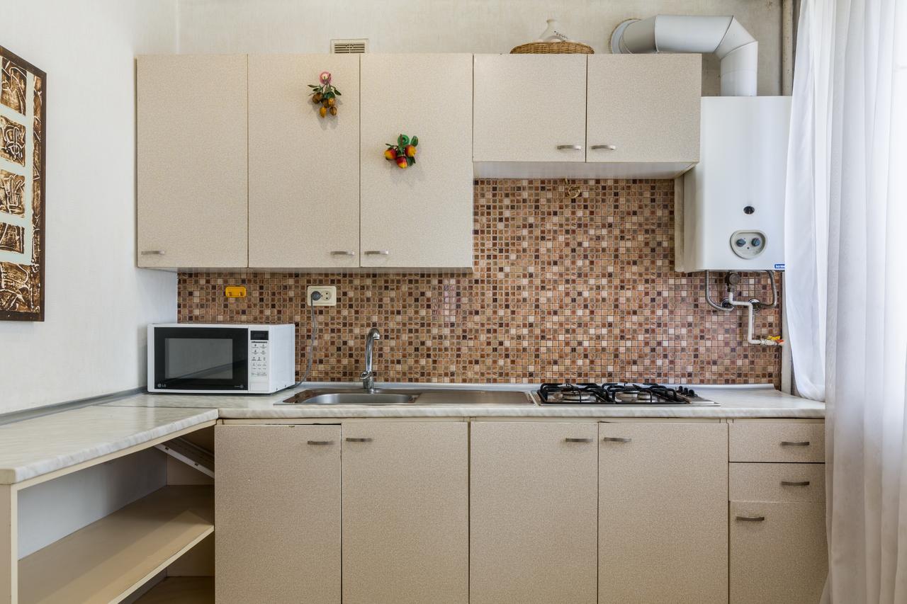 Lux 3-bedroom Area Apartment *